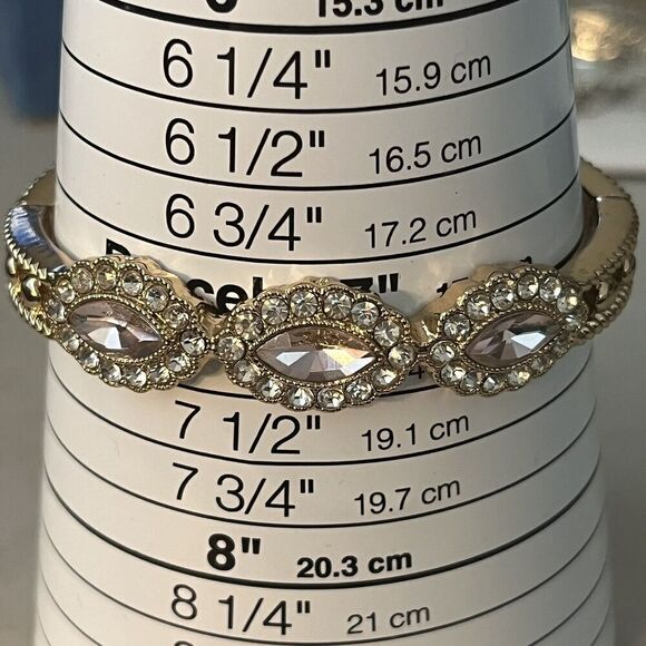 Signed Monet Size 7.25 Tennis Bracelet Pink Clear Stretch Rhinestones Gold Plate - Picture 13 of 13